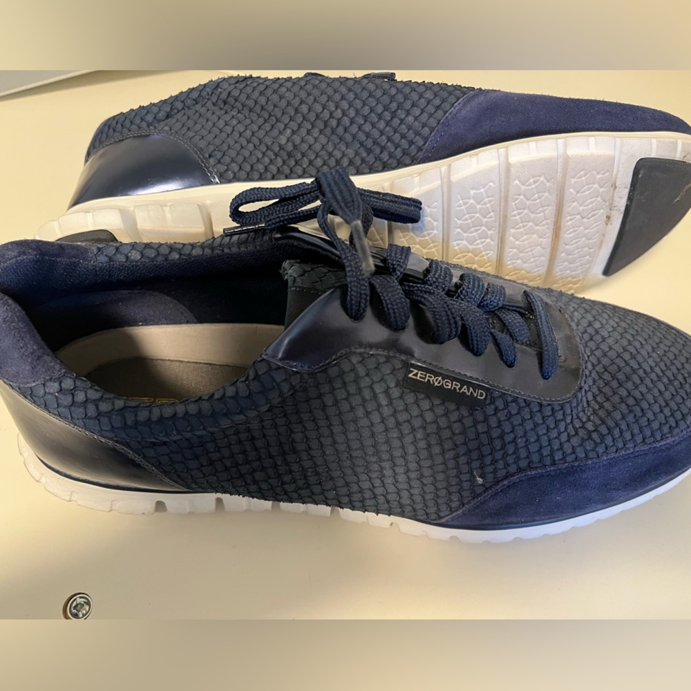 EUC Cole Haan Zerogrand navy sneakers with white soles, size 11